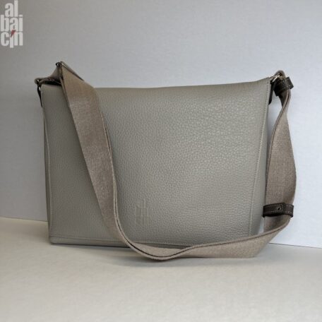 June_Gris-Ciment2